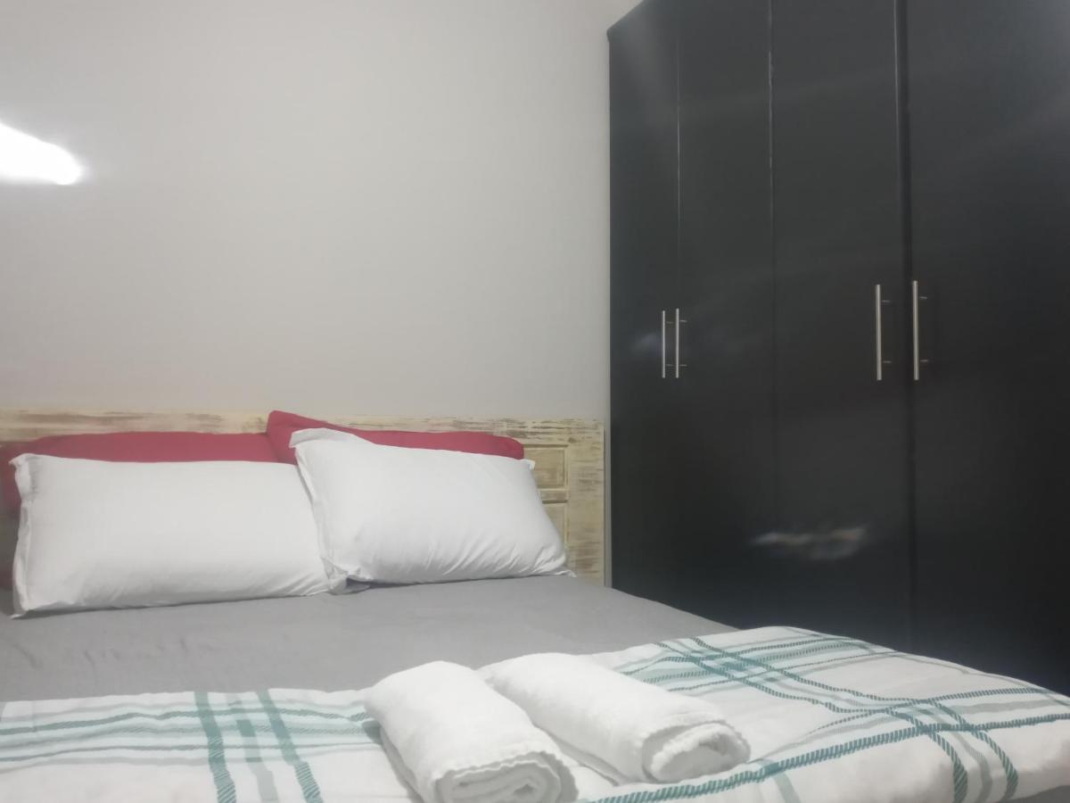 Elegante Apartamento No Centro De Curitiba Exterior foto